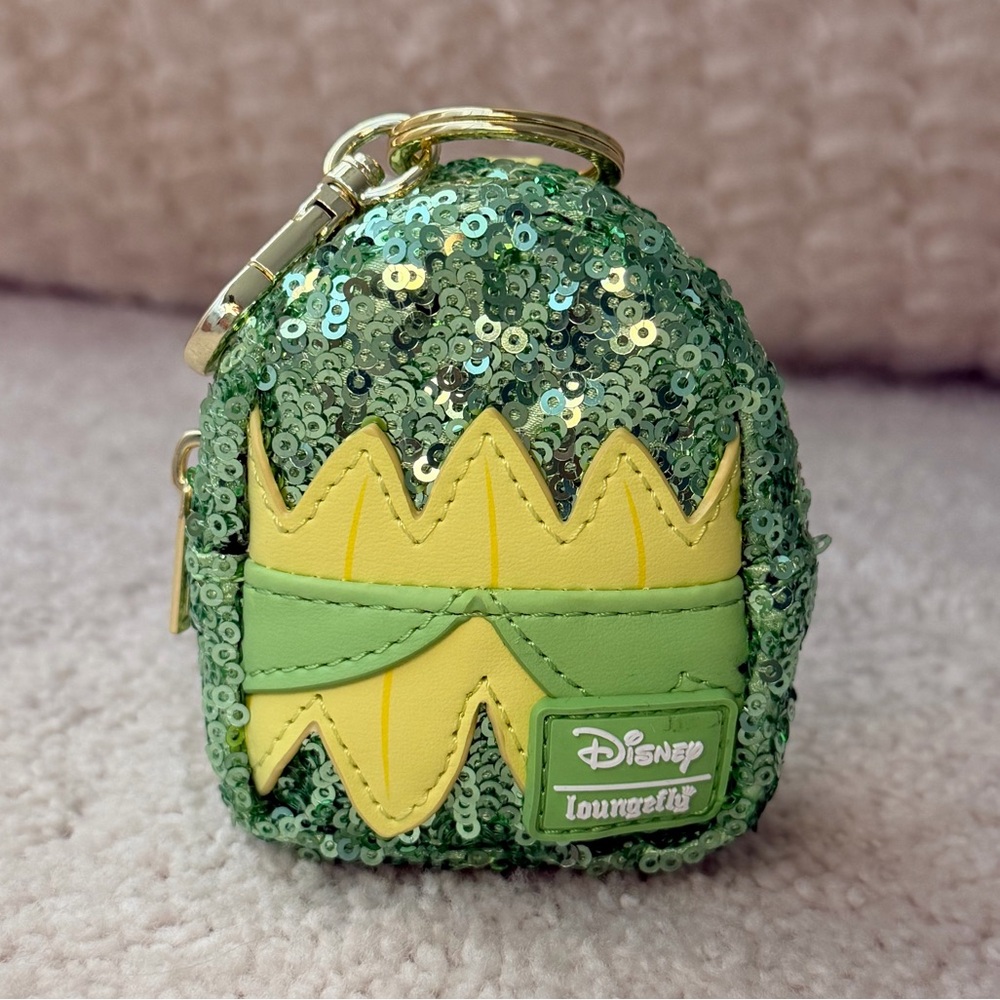 Loungefly Disney Princess Mystery Mini Bag Charm Collection - Tiana - Picture 2 of 8